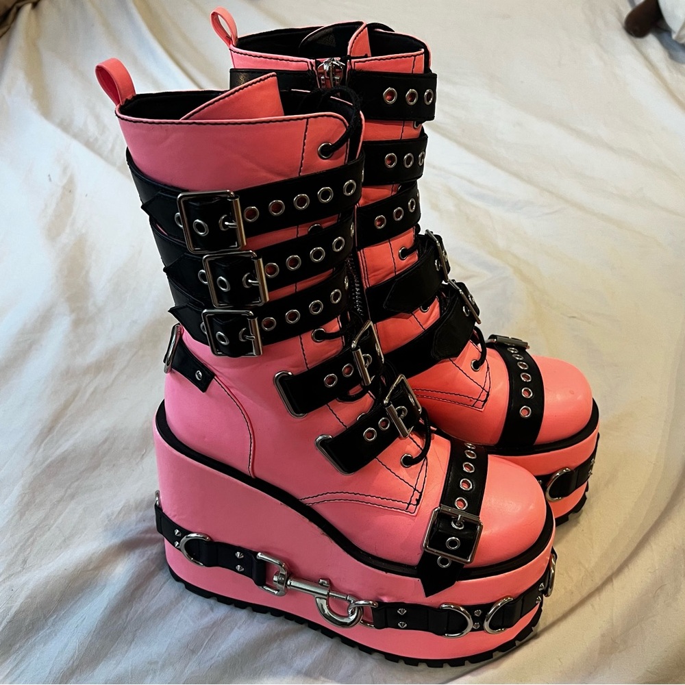 Current Mood x Dolls Kill - SWEET HELL RAIDERS WEDGE BOOTS - Picture 2 of 6